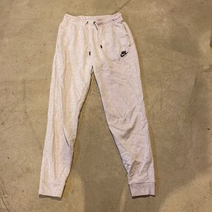 woman’s xs white and grey nike sweatpants